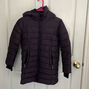 Girls winter coat. Dark purple size medium 7/8